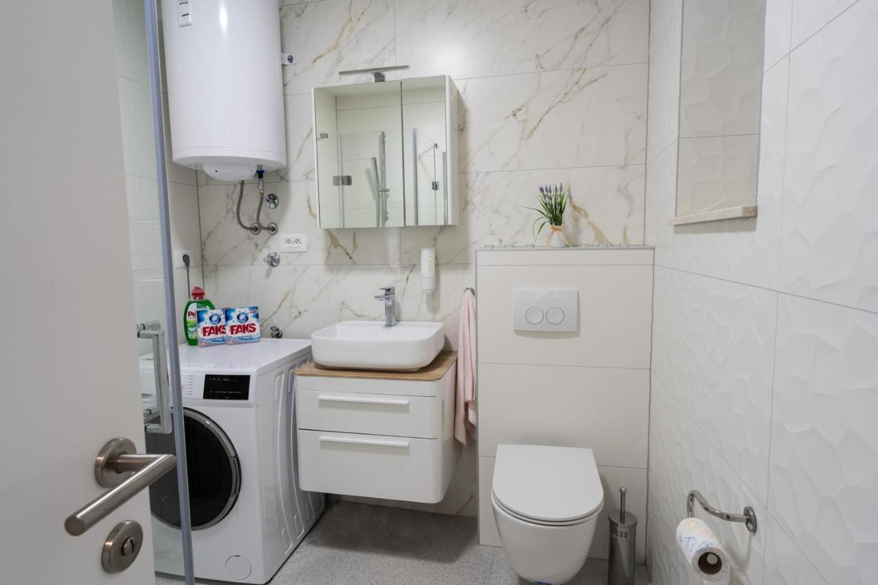 Apartmani Centar Liyubuşka Dış mekan fotoğraf