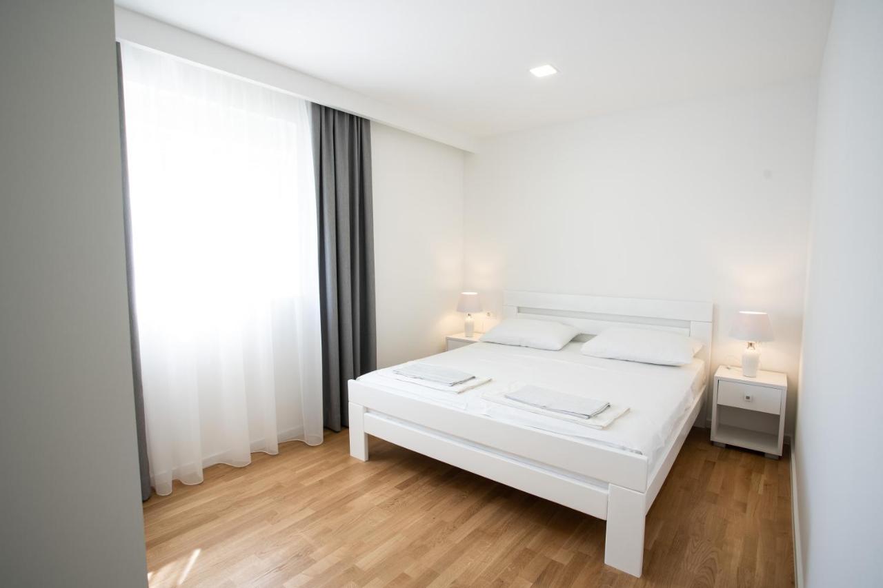 Apartmani Centar Liyubuşka Dış mekan fotoğraf