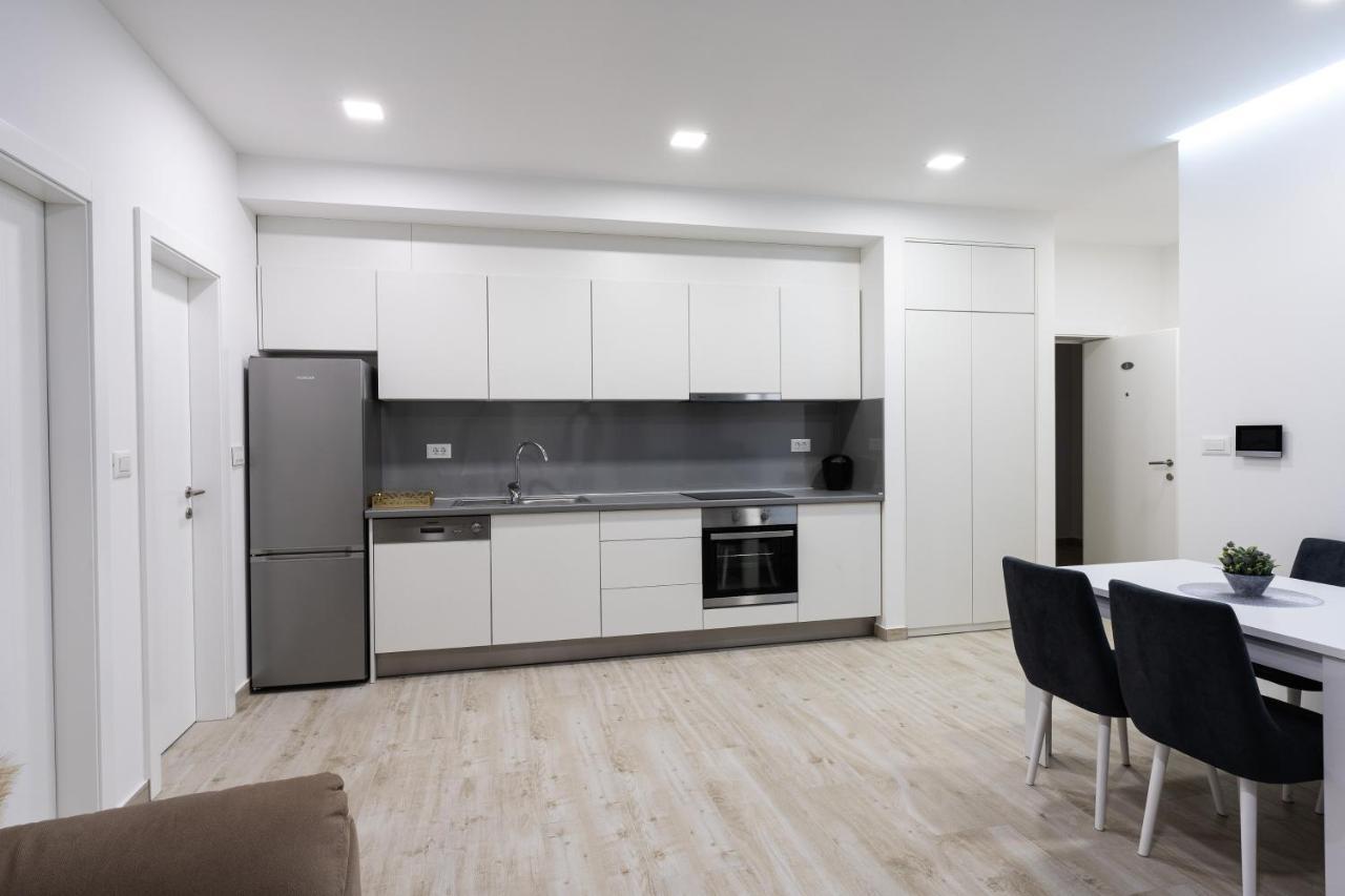Apartmani Centar Liyubuşka Dış mekan fotoğraf
