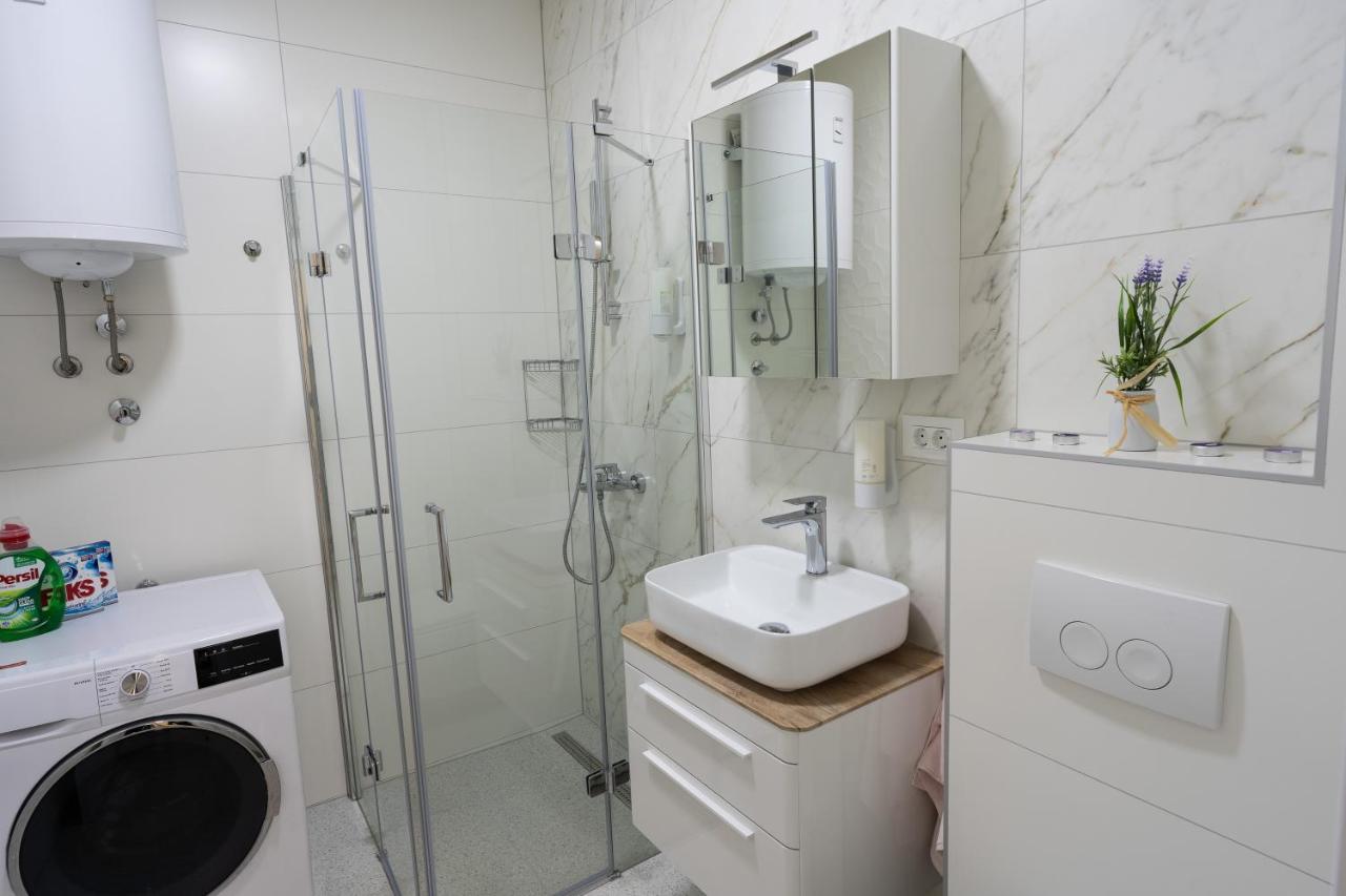 Apartmani Centar Liyubuşka Dış mekan fotoğraf